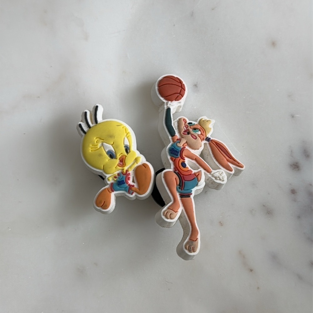 Crocs Warner Bros Yellow Tweety Bird Action Charms